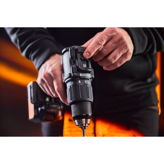 Speed function on the DEWALT x McLaren F1 Team 18V XR Special Edition Hammer Drill Driver