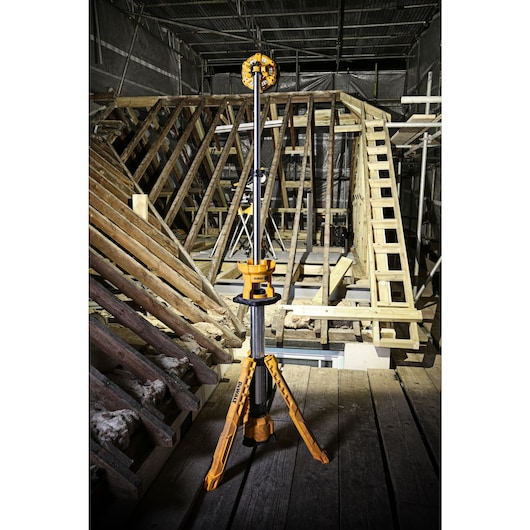 18V XR TRIPOD LED ARBETSBELYSNING PÅ STATIV