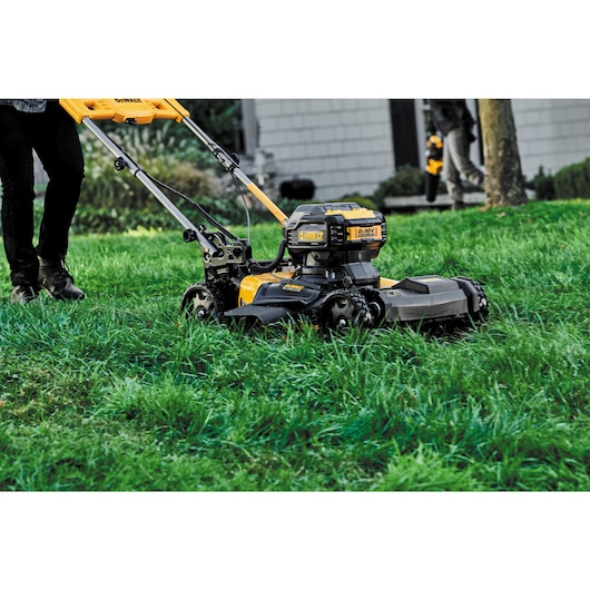2x 18V XR 54cm Gräsklippare utan batteri och laddare
