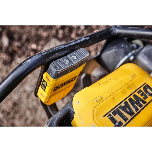 Close view of speed settings on Powershift Rammer