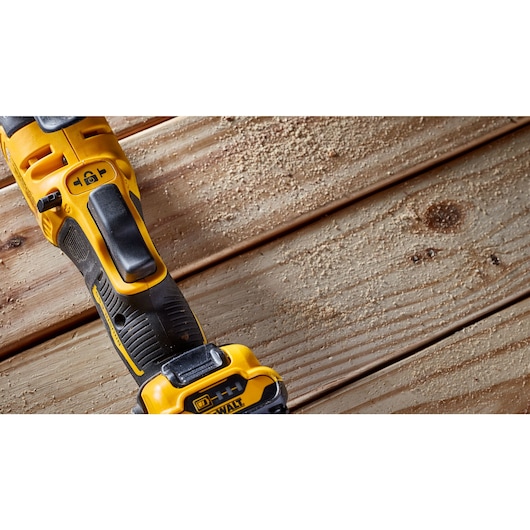 12V XR Kolborstfritt oscillerande multiverktyg utan batteri och laddare i TSTAK
