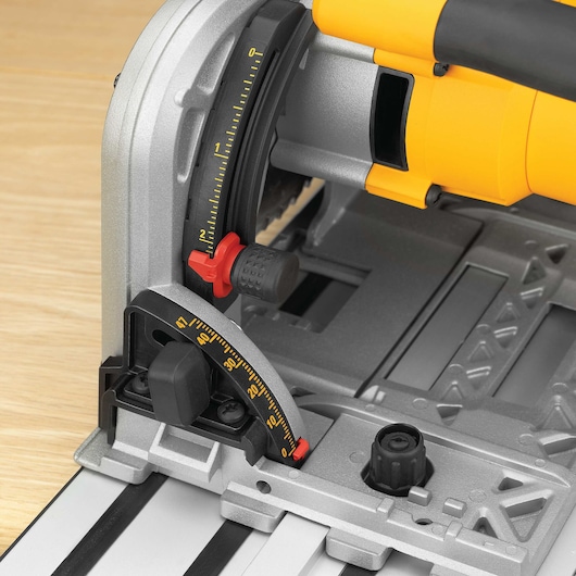 Straight plunge mechanism feature of track saw kit.